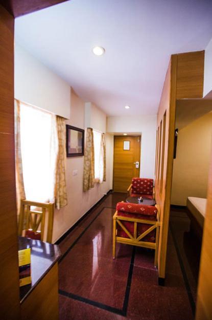 Malles Manotaa Chennai Ruang foto