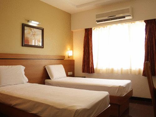 Malles Manotaa Chennai Bagian luar foto